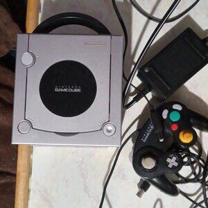 Nintendo Gamecube Platinum Console With Controller and System Cables